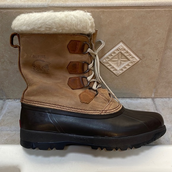 Sorel Shoes - Sorel Alpine Women’s Size 10